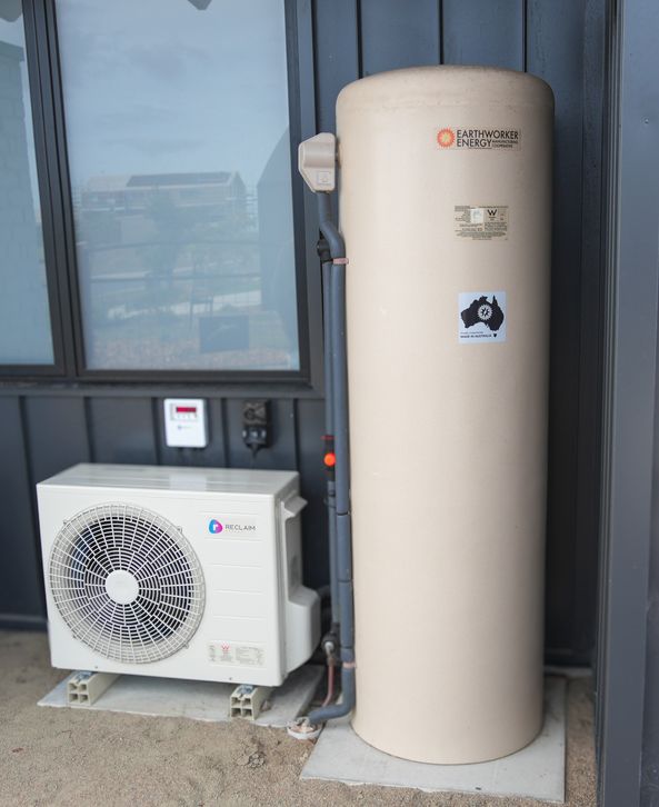 Earthworker Energy Reclaim heat pump hot water system. Stainless steel tank, recycled plastic case, CO2 compressor